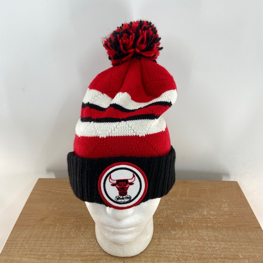 Mitchell & Ness Chicago Bulls Windy City Beanie Pom Hat Red Black Striped NBA